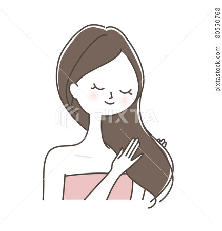 梳理她的頭髮的年輕女人 梳理她的頭髮的年輕女人 80550768