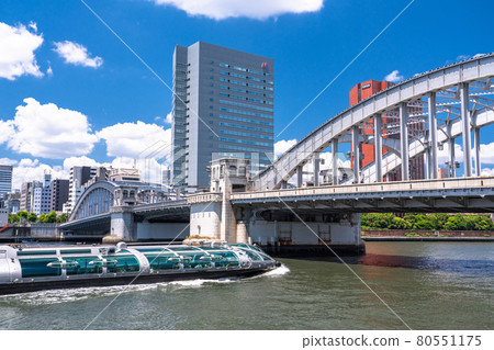 《Tokyo》 Kachidoki Bridge and cityscape ・ Summer Tokyo Bay area 《Tokyo》 Kachidoki Bridge and cityscape ・ Summer Tokyo Bay area 80551175