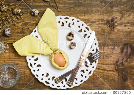 Easter holiday table setting 80557800