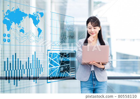 Business woman viewing data 80558110