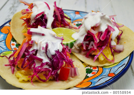 Fish tacos 80558934