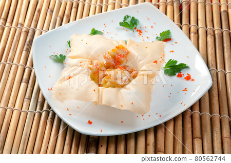 Chinese dim sum appetizers Chinese dim sum appetizers 80562744