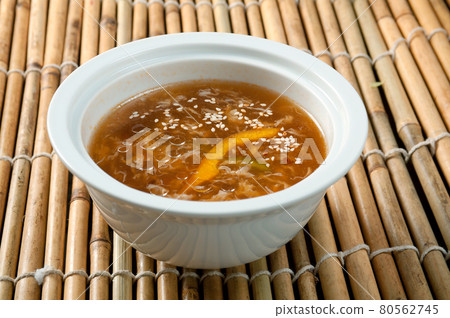 chinese style beef noodle soup 80562745