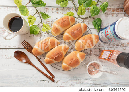 Bread and coffee 60 Bread and coffee 60 80564592