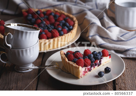 the berry pie 80566337