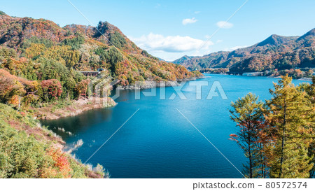 山波吾妻湖(秋季) 山波吾妻湖(秋季) 80572574