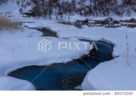 雪中的奧日光，湯本溫泉的源頭 80573280