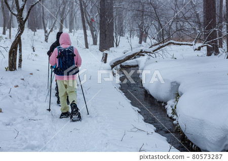 Snow back Nikko, snow trekking Snow back Nikko, snow trekking 80573287