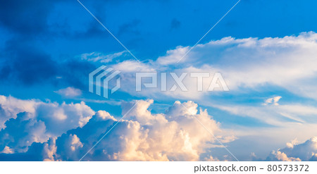 Cumulonimbus, a summer tradition Cumulonimbus, a summer tradition 80573372