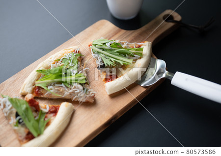 手工shirasu 比薩追shirasu 之後mizuna 切比薩 80573586