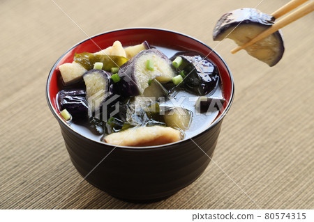 炸茄子味噌湯 80574315