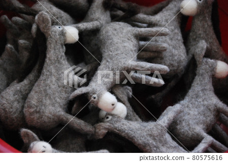 Donkey made from felt 80575616