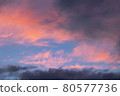 柔和色彩的雲彩和天空 80577736