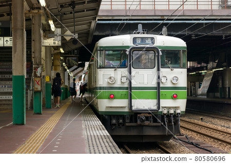 115 series train Niigata color 115 series train Niigata color 80580696