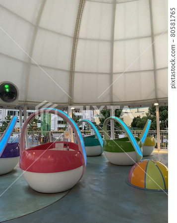Holidays to play at theme parks Holidays to play at theme parks 80581765