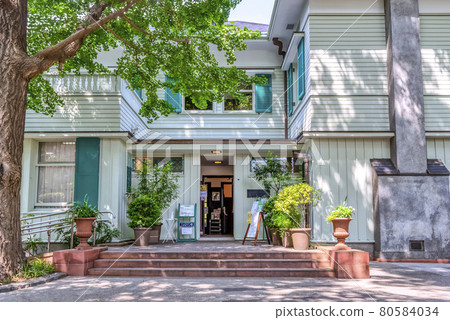 Ehrismann Residence, a historic building in Yokohama 80584034