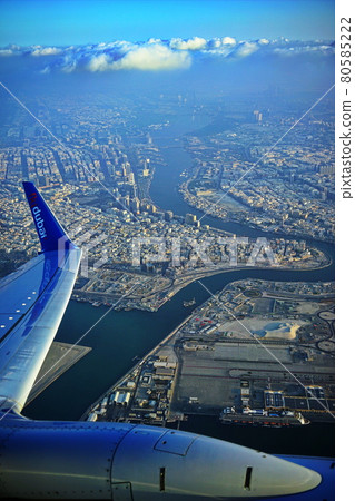 Dubai city seen in the air 80585222