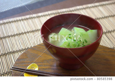 Wax gourd miso soup 80585398