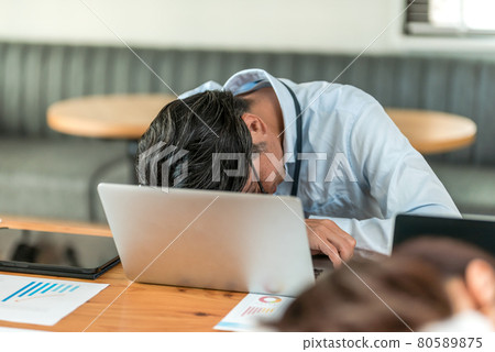 肖像 80589875