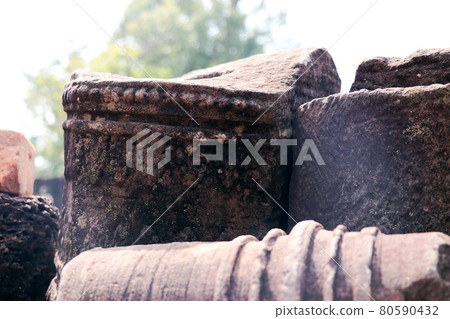 Inside Angkor Wat, a mountain of broken pillars / Cambodian landscape 80590432