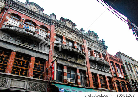 A retro building in Taipei's Dihua Street 80591268