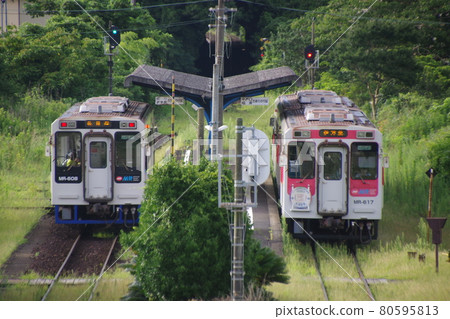 松浦鐵道江上岸町站電車換乘處 80595813