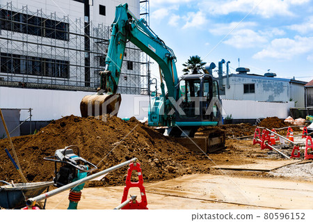 工地重型設備電鏟 工地重型設備電鏟 80596152