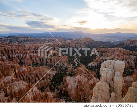 Beautiful sunrise of the Inspiration Point of Bryce Canyon National Park Beautiful sunrise of the Inspiration Point of Bryce Canyon National Park 80596785