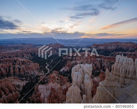Beautiful sunrise of the Inspiration Point of Bryce Canyon National Park Beautiful sunrise of the Inspiration Point of Bryce Canyon National Park 80596803