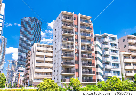 《Tokyo》 Tower apartment cityscape, Kachidoki 80597783