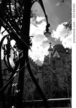 Spain Barcelona Casa Batllo and streetlights Spain Barcelona Casa Batllo and streetlights 80598480
