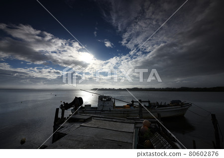 Lakeside at dusk 80602876