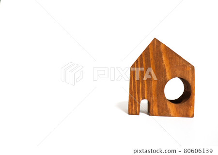 Wooden house with windows on the right 80606139
