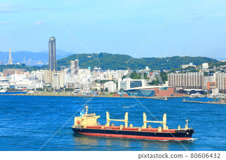 [Yamaguchi Prefecture] Shimonoseki city area under fine weather 80606432