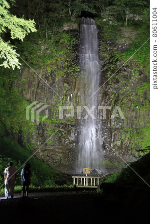 Tamadare Falls light up 80611004