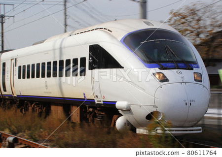 Limited Express Kamome: 885 series train (Hakata⇔Nagasaki) Limited Express Kamome: 885 series train (Hakata⇔Nagasaki) 80611764
