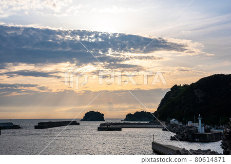 《Wakayama》 Evening view of Saikazaki 80614871