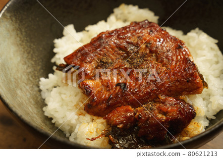 鰻魚和托羅羅 鰻魚和托羅羅 80621213