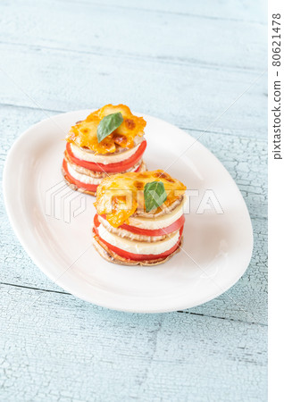 Eggplant Parmigiana 80621478