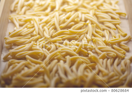 Fresh pasta. Handmade homemade Italian pasta made with fresh ingredients, eggs and wheat flour. Fresh pasta. Handmade homemade Italian pasta made with fresh ingredients, eggs and wheat flour. 80628684