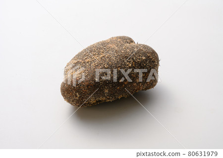 Two yams from Tamba Sasayama on a white background 80631979