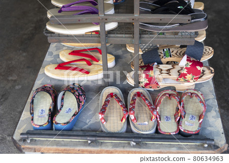 Japanese style footwear shop 80634963