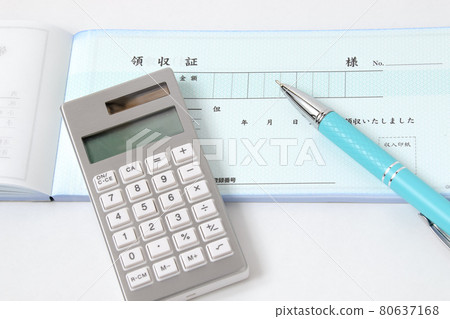 Office supplies, receipts, calculators, calculators, ballpoint pens, stationery, stationery, management, pens, business, work, accounting, office work 80637168