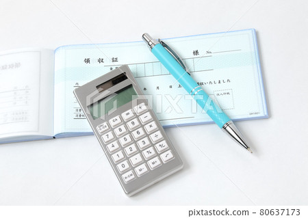 Office supplies, receipts, calculators, calculators, ballpoint pens, stationery, stationery, management, pens, business, work, accounting, office work 80637173