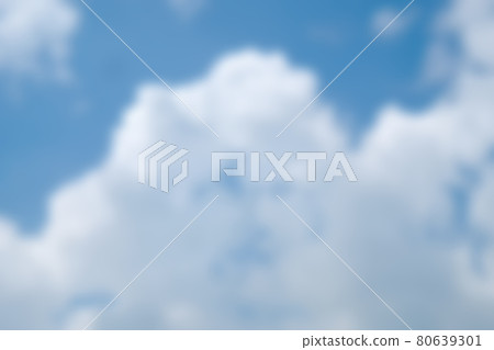 blur focus cloud on blue sky blur focus cloud on blue sky 80639301