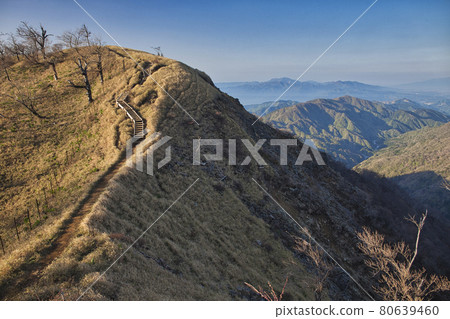 春天的丹澤山脈 Hirugatake 徒步旅行 春天的丹澤山脈 Hirugatake 徒步旅行 80639460