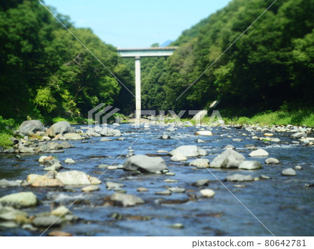 Saruhashi summer clear stream Saruhashi summer clear stream 80642781