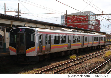 信越本線E129系列列車(越後線直飛:一人操作) 信越本線E129系列列車(越後線直飛:一人操作) 80643074