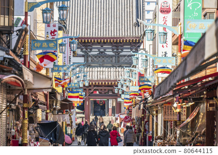 Kawasaki Daishi Scenery of Nakamise Street [Kanagawa Prefecture, Kawasaki City, Kawasaki Ward] 80644115