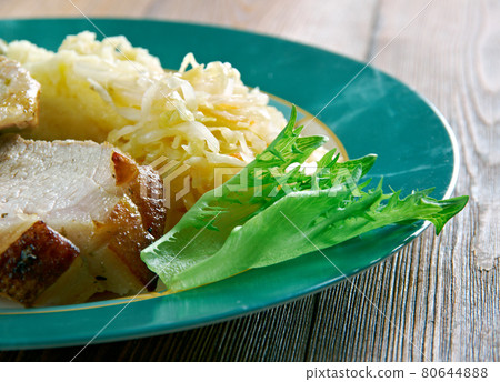 Roast pork with crackling 80644888